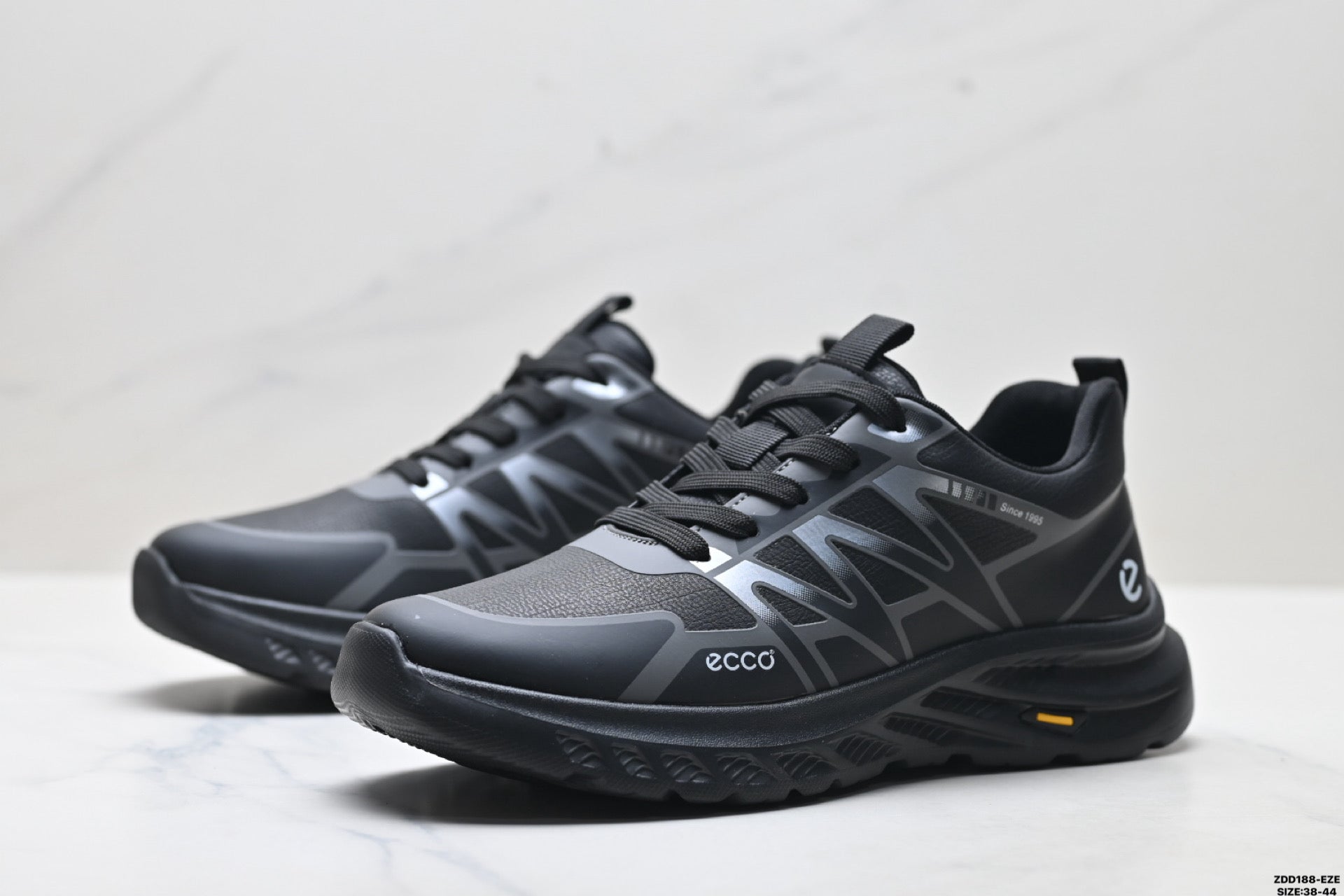 Ecco Biom Fjuel Hiking Shoes for Men - Breathable and Lightweight Sports Shoes