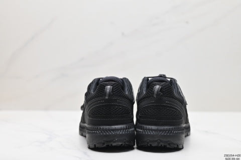 Ecco Men's Walking Shoes: Comfortable, Waterproof, Breathable Mesh, Low-Top Casual Shoes