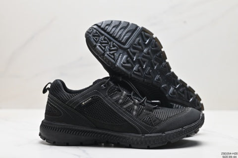 Ecco Men's Walking Shoes: Comfortable, Waterproof, Breathable Mesh, Low-Top Casual Shoes