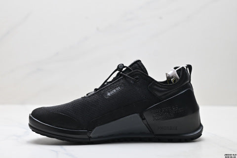 Ecco Biom 2.0 Comfortable, Breathable, and Durable Mesh Low-Top Running Shoes