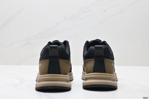 Ecco Sko series men's walking shoes, made of cowhide, round toe, thick sole, lace-up design.
