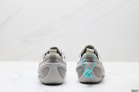 Ecco BIOM LITE W Comfortable and Versatile Outdoor Fashion Low-Top Casual Shoes