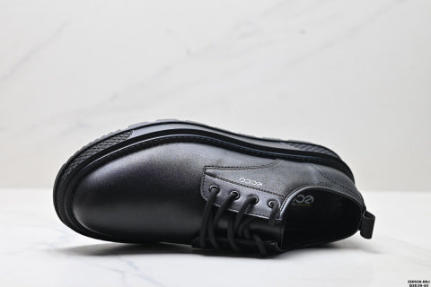 Ecco Biom 2.0 Stylish and Simple Trendy Business Comfortable Commuter Leather Shoes
