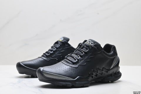 Ecco Biom C-Trail athletic shoes, comfortable, shock-absorbing, non-slip men's casual shoes.