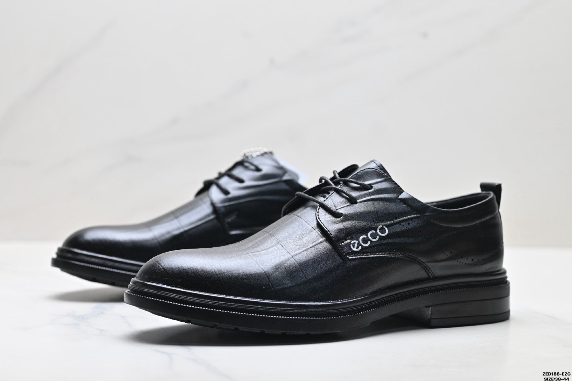 Ecco Lisbon Urban London Collection Leather Shoes, Made of Top-Grain Cowhide, Simple Business Style, Versatile Casual Shoes