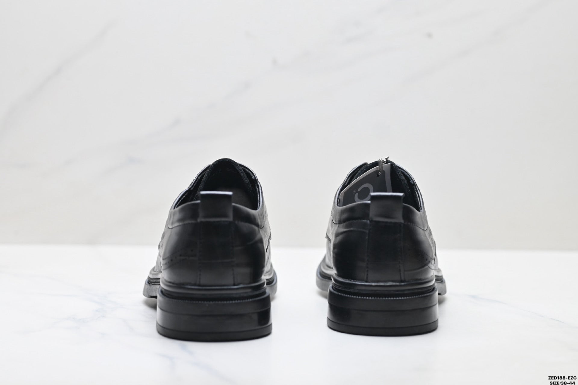 Ecco Lisbon Urban London Collection Leather Shoes, Made of Top-Grain Cowhide, Simple Business Style, Versatile Casual Shoes