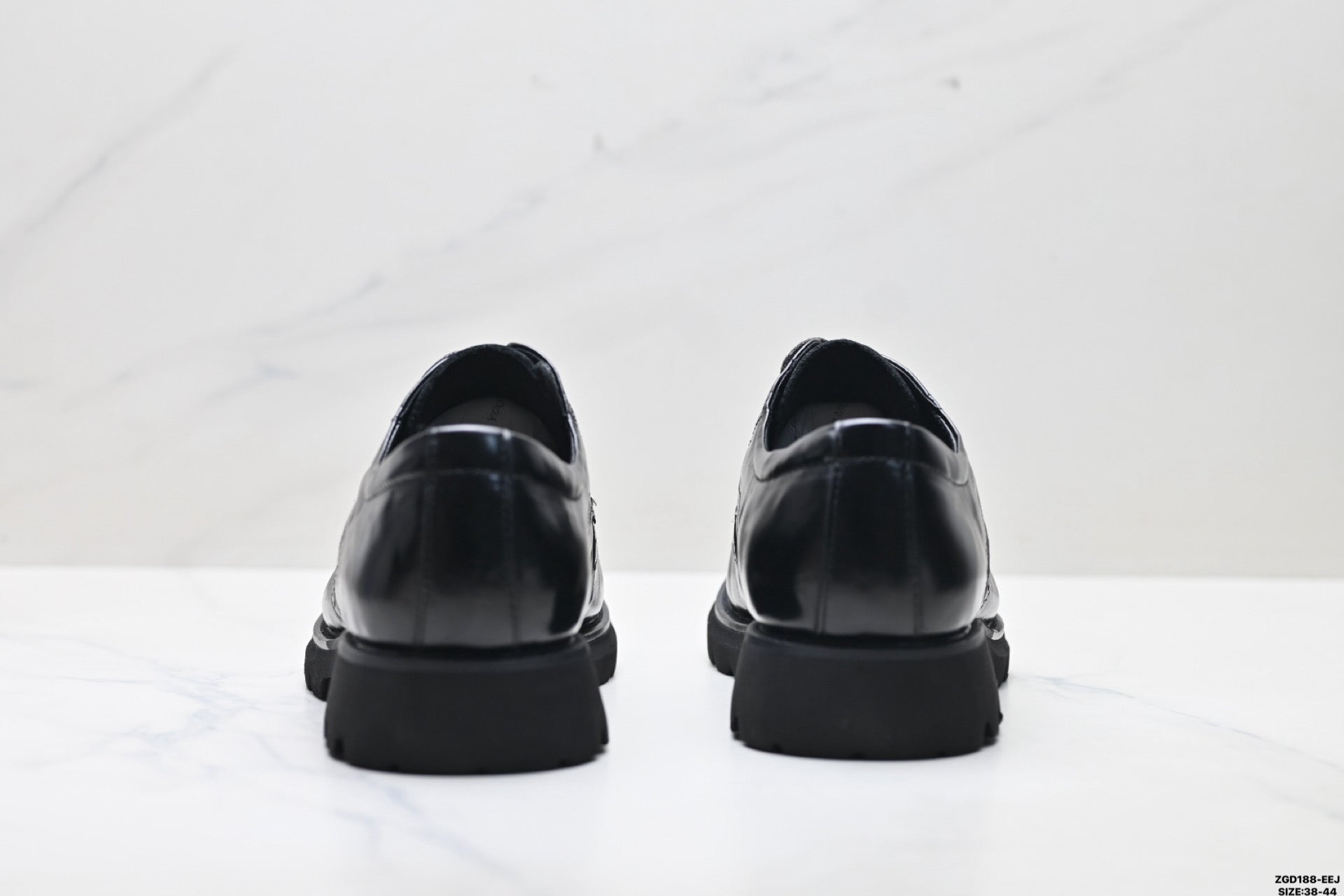 Ecco Lisbon Urban London Collection Leather Shoes, Made of Top-Grain Cowhide, Simple Business Style, Versatile Casual Shoes
