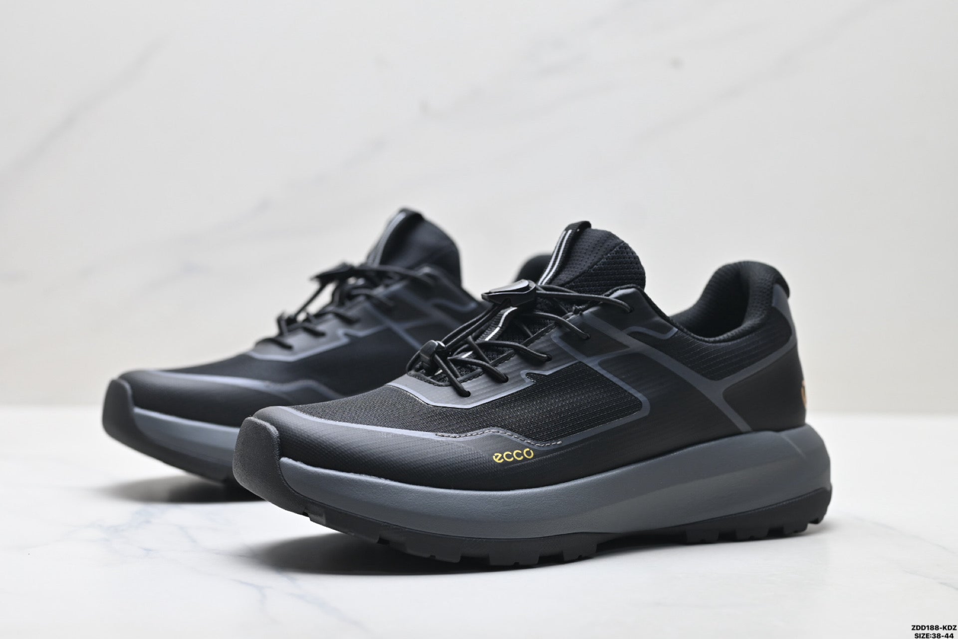 Ecco Biom Fjuel Men's Breathable Hiking Shoes