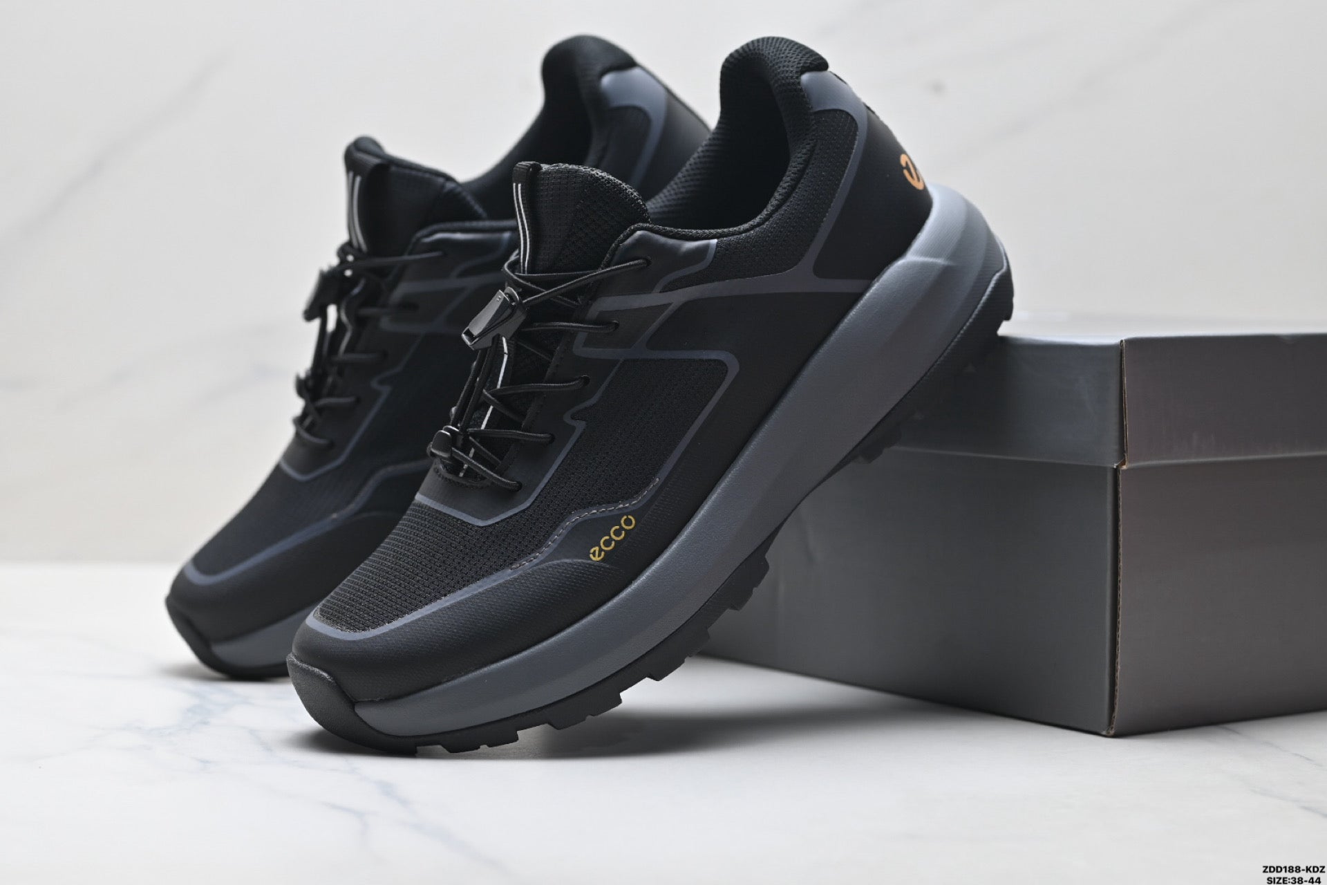 Ecco Biom Fjuel Men's Breathable Hiking Shoes