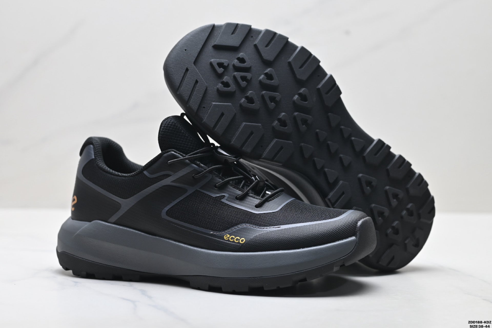Ecco Biom Fjuel Men's Breathable Hiking Shoes