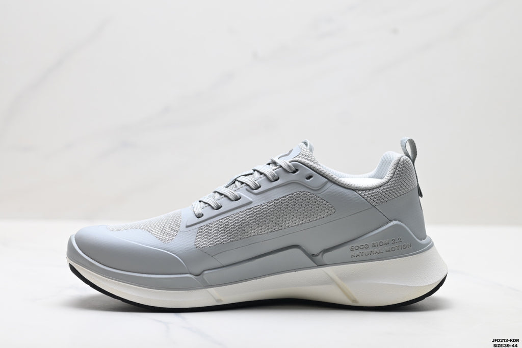 Ecco Biom athletic shoes, comfortable, shock-absorbing, non-slip men's casual shoes.