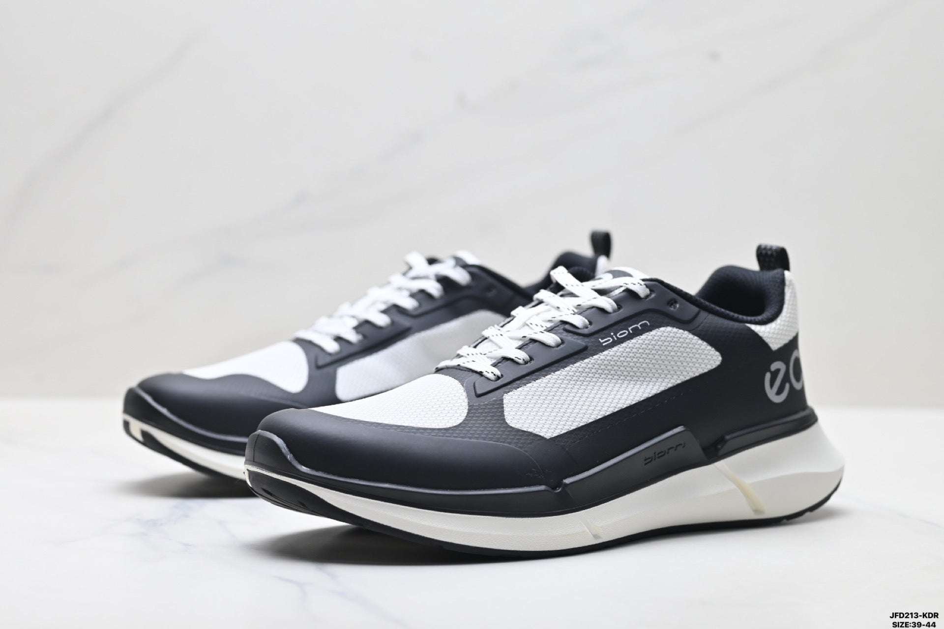 Ecco Biom Casual Shoes, Comfortable, Shock-Absorbing, Non-Slip Men's Sports Shoes