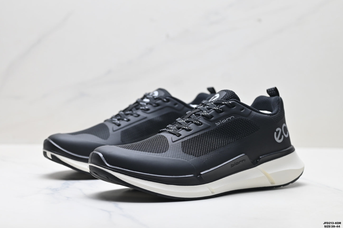 Ecco Biom Casual Shoes, Comfortable, Shock-Absorbing, Non-Slip Men's Sports Shoes