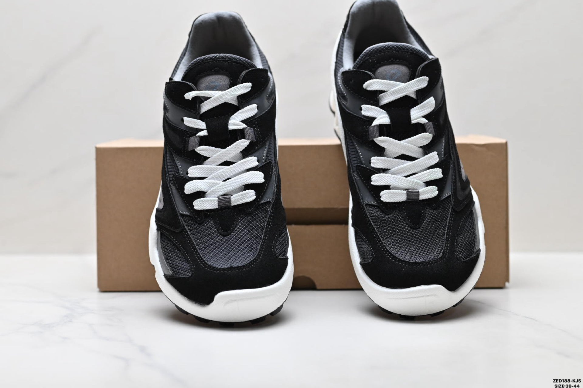 Ecco Biom C-Trail athletic shoes, comfortable, shock-absorbing, non-slip men's casual shoes.