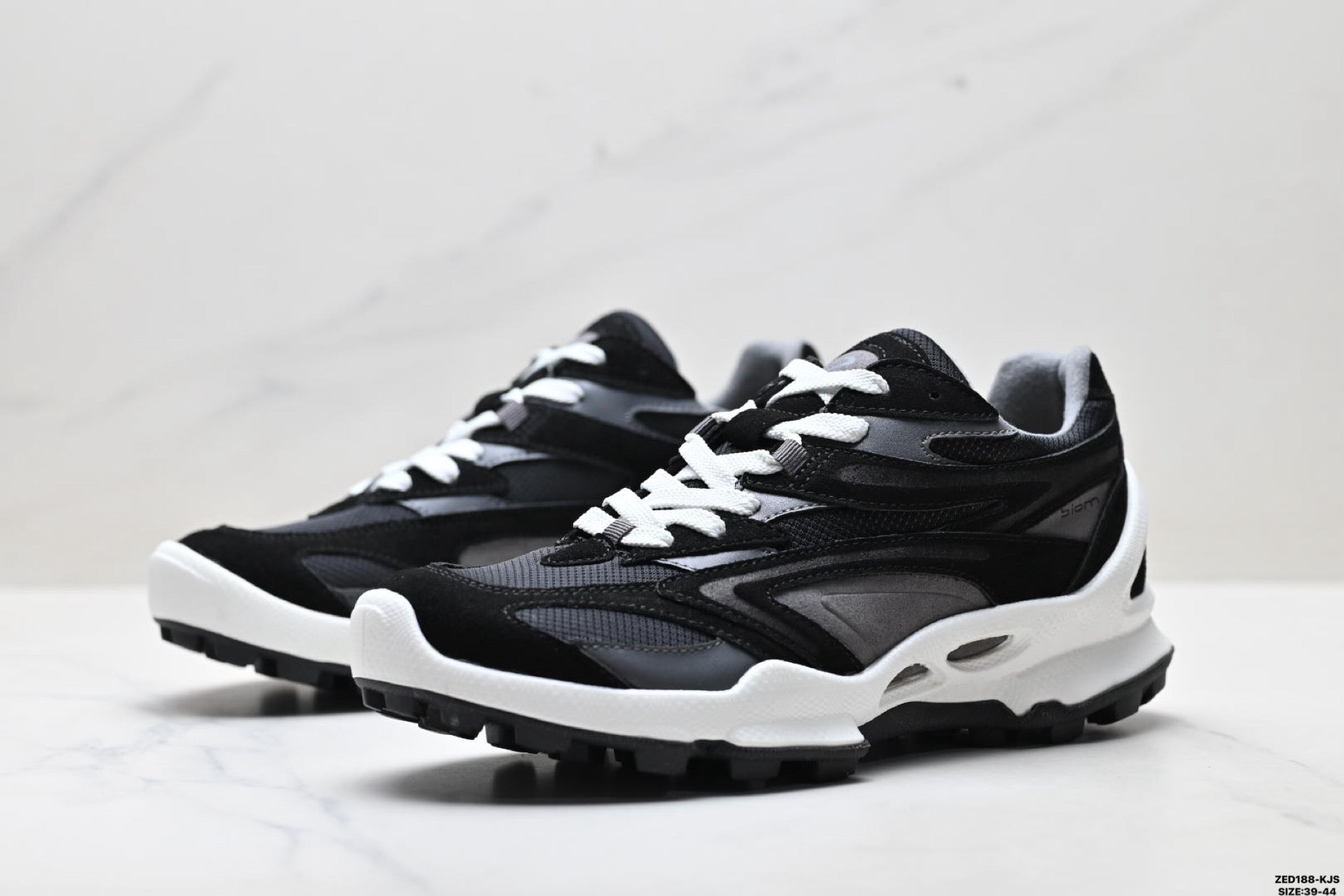 Ecco Biom C-Trail athletic shoes, comfortable, shock-absorbing, non-slip men's casual shoes.