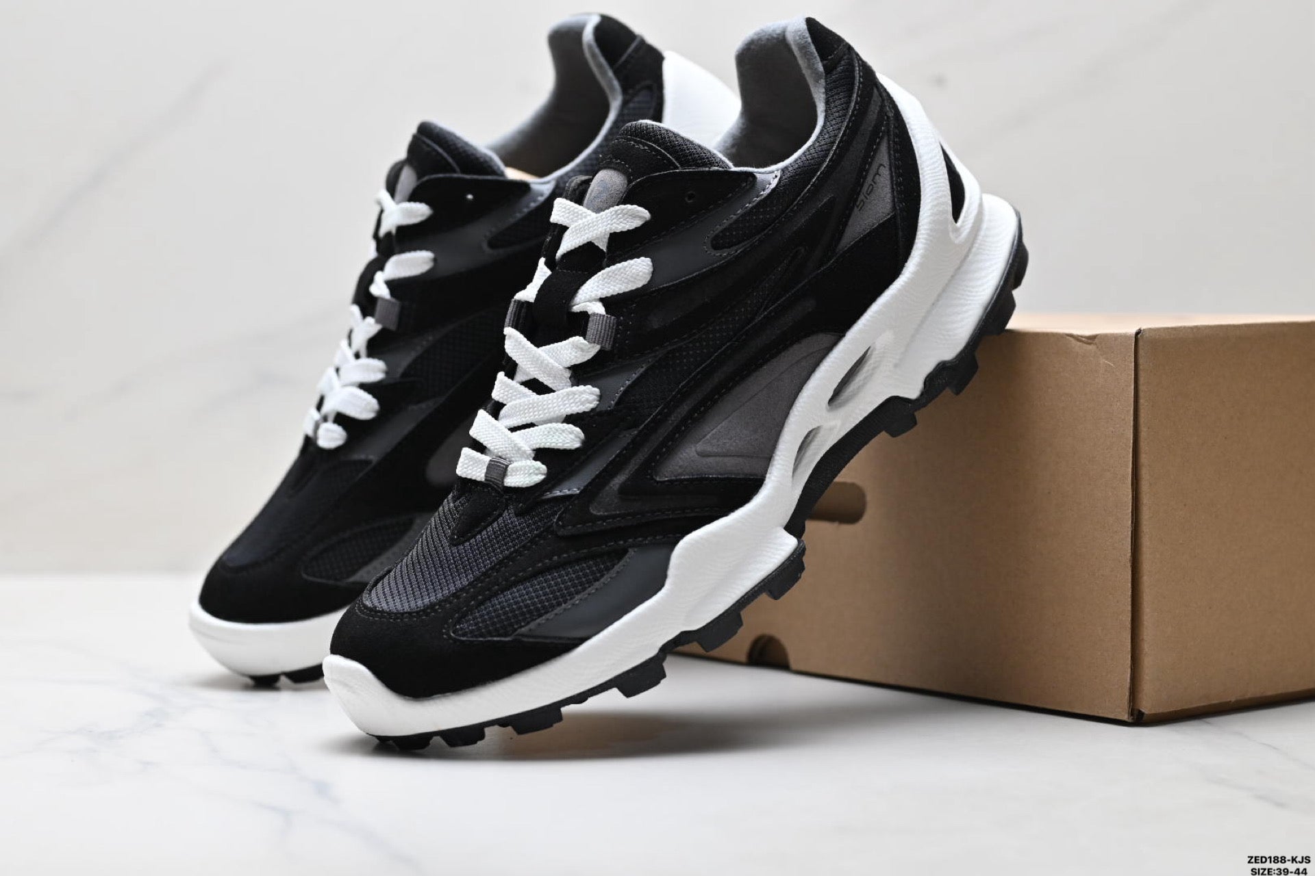 Ecco Biom C-Trail athletic shoes, comfortable, shock-absorbing, non-slip men's casual shoes.