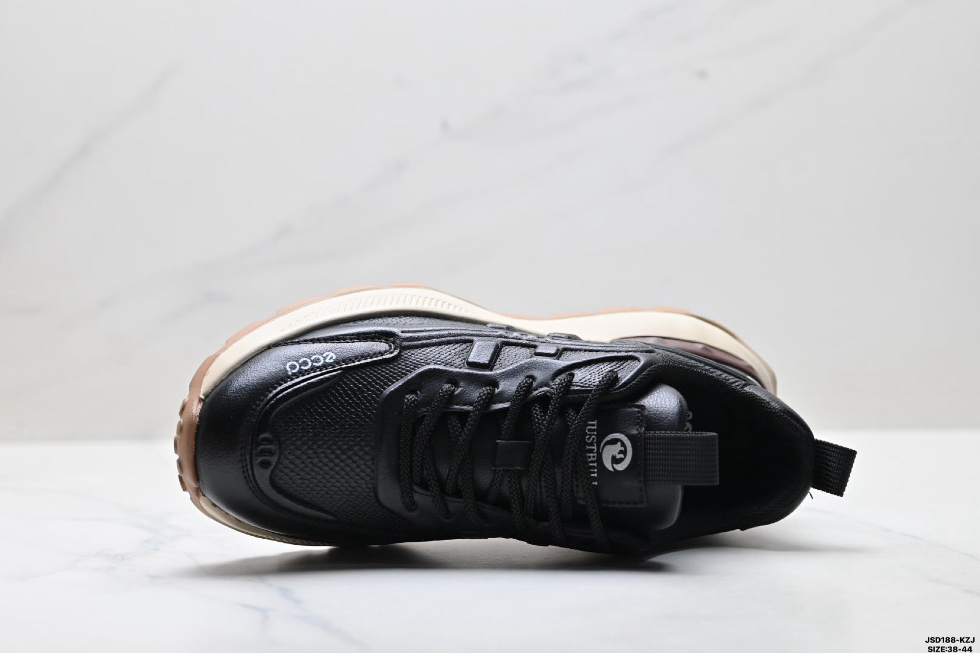 Ecco Fashion Black Leather Sneakers, Casual Men's Shoes, Biom Fjuel Lightweight Hiking Shoes.