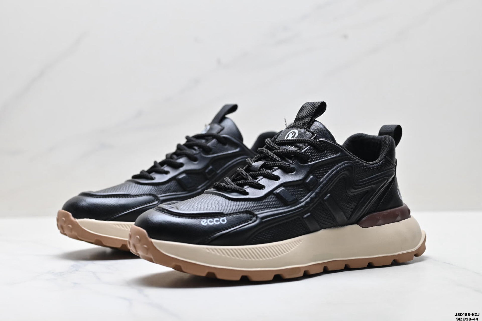 Ecco Fashion Black Leather Sneakers, Casual Men's Shoes, Biom Fjuel Lightweight Hiking Shoes.