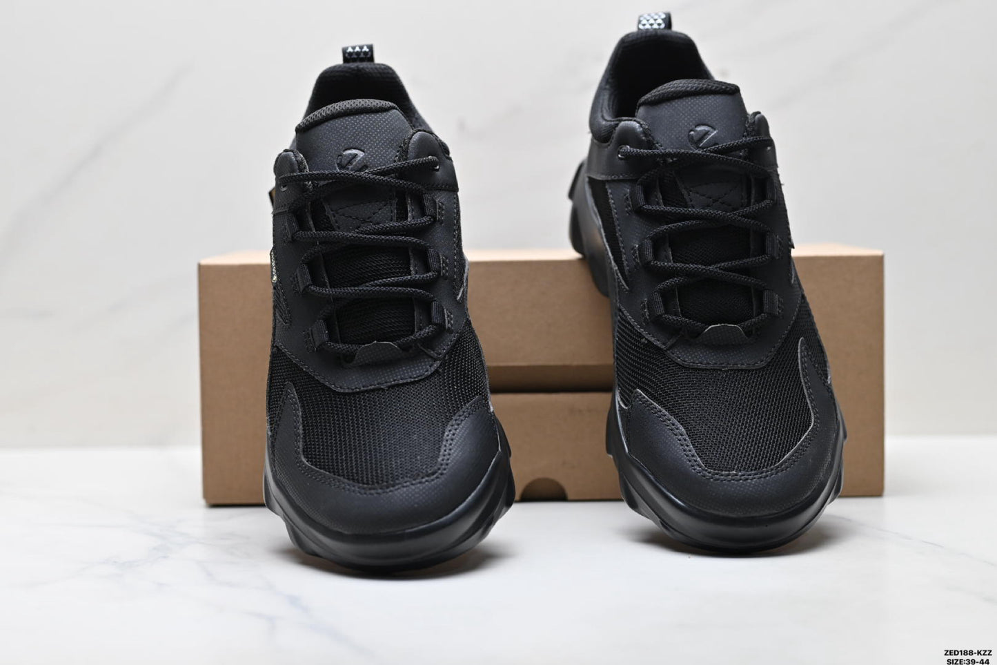 Ecco BIOM MX series athletic shoes, made of cowhide, simple and comfortable, hiking boots.
