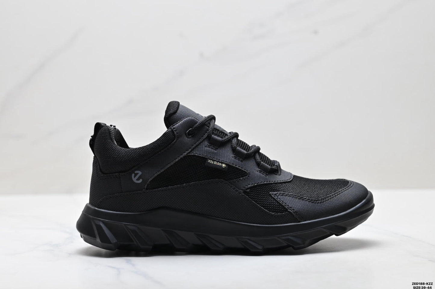 Ecco BIOM MX series athletic shoes, made of cowhide, simple and comfortable, hiking boots.