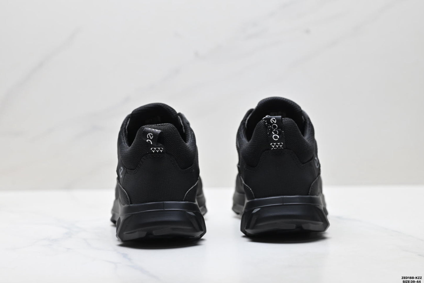 Ecco BIOM MX series athletic shoes, made of cowhide, simple and comfortable, hiking boots.