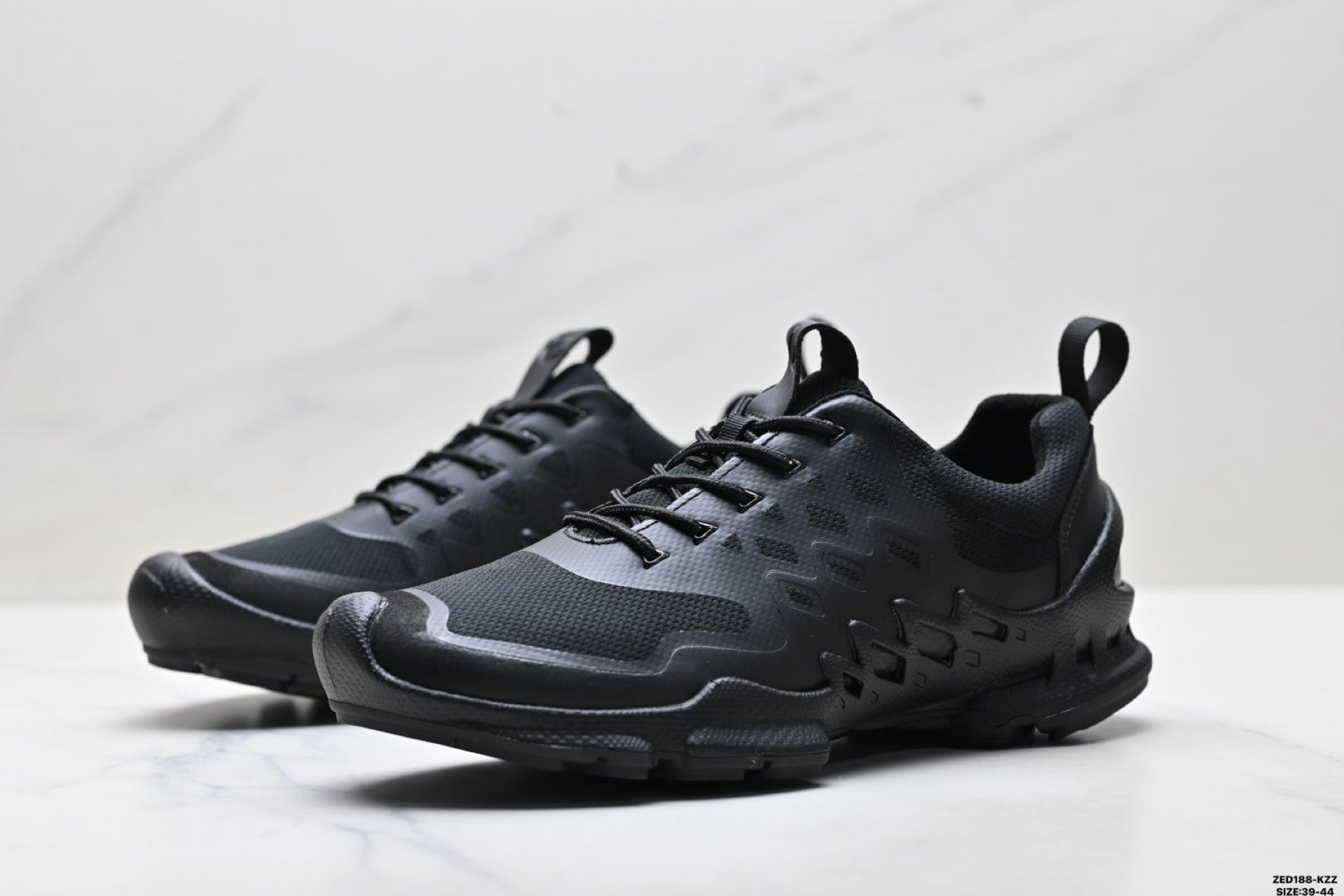Ecco Biom 2.2 Men's Athletic Shoes: Comfortable, Stylish, Shock-Absorbing, and Slip-Resistant Casual Shoes