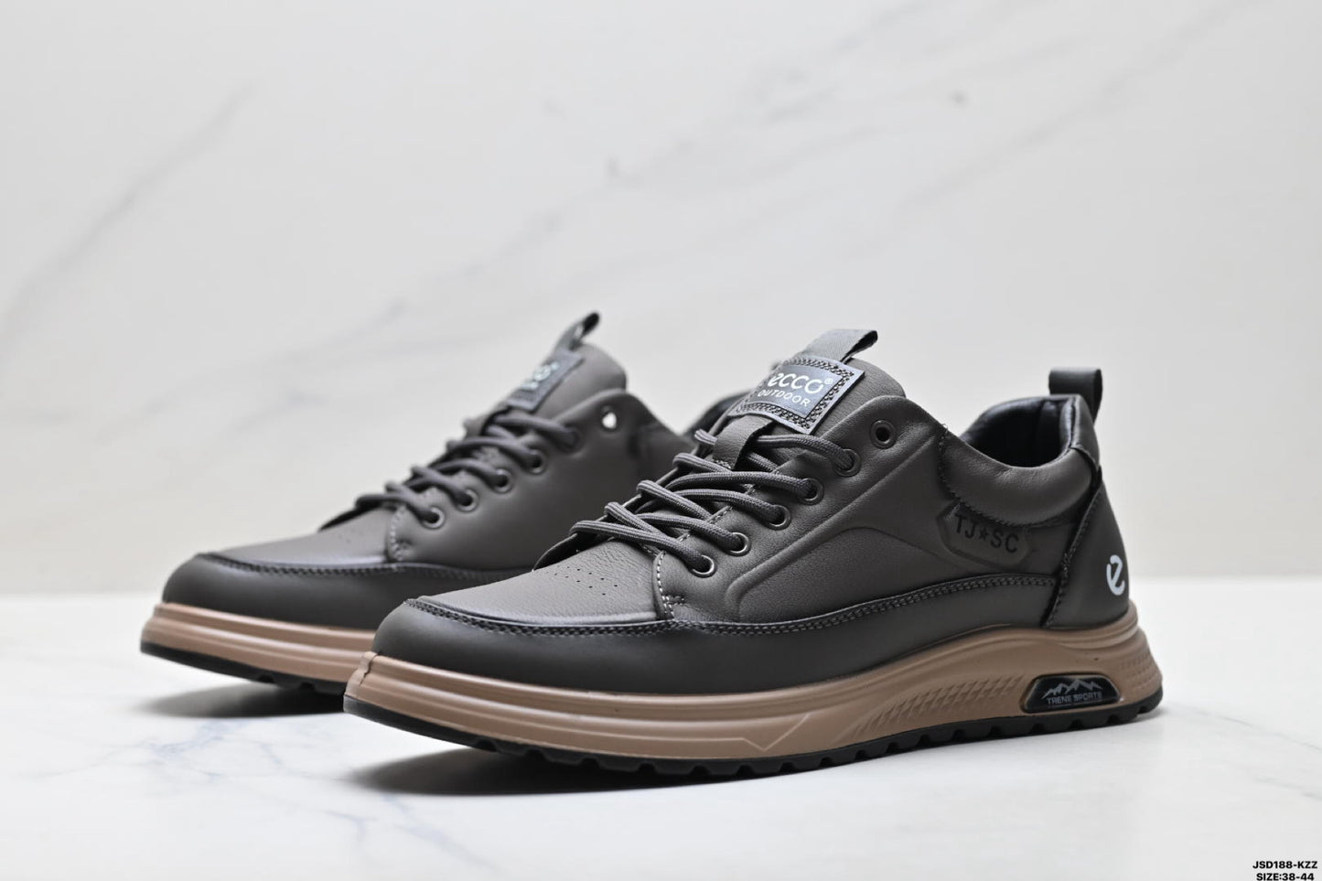 2026 New Ecco Biom Fjuel Sneakers, Genuine Leather Hiking Shoes, Wear-resistant and Non-slip Rubber Outsole, Comfortable Men's Shoes, Lightweight Design