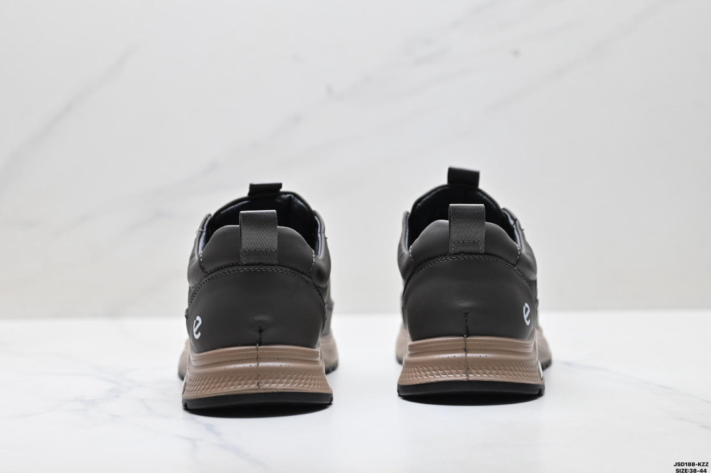 2026 New Ecco Biom Fjuel Sneakers, Genuine Leather Hiking Shoes, Wear-resistant and Non-slip Rubber Outsole, Comfortable Men's Shoes, Lightweight Design