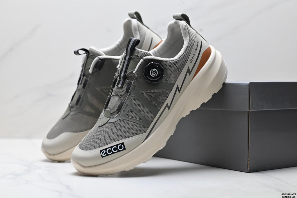 Ecco Biom Fjuel Lightweight and Breathable Hiking Shoes, Men's Shoes Made of Imported Cowhide Leather