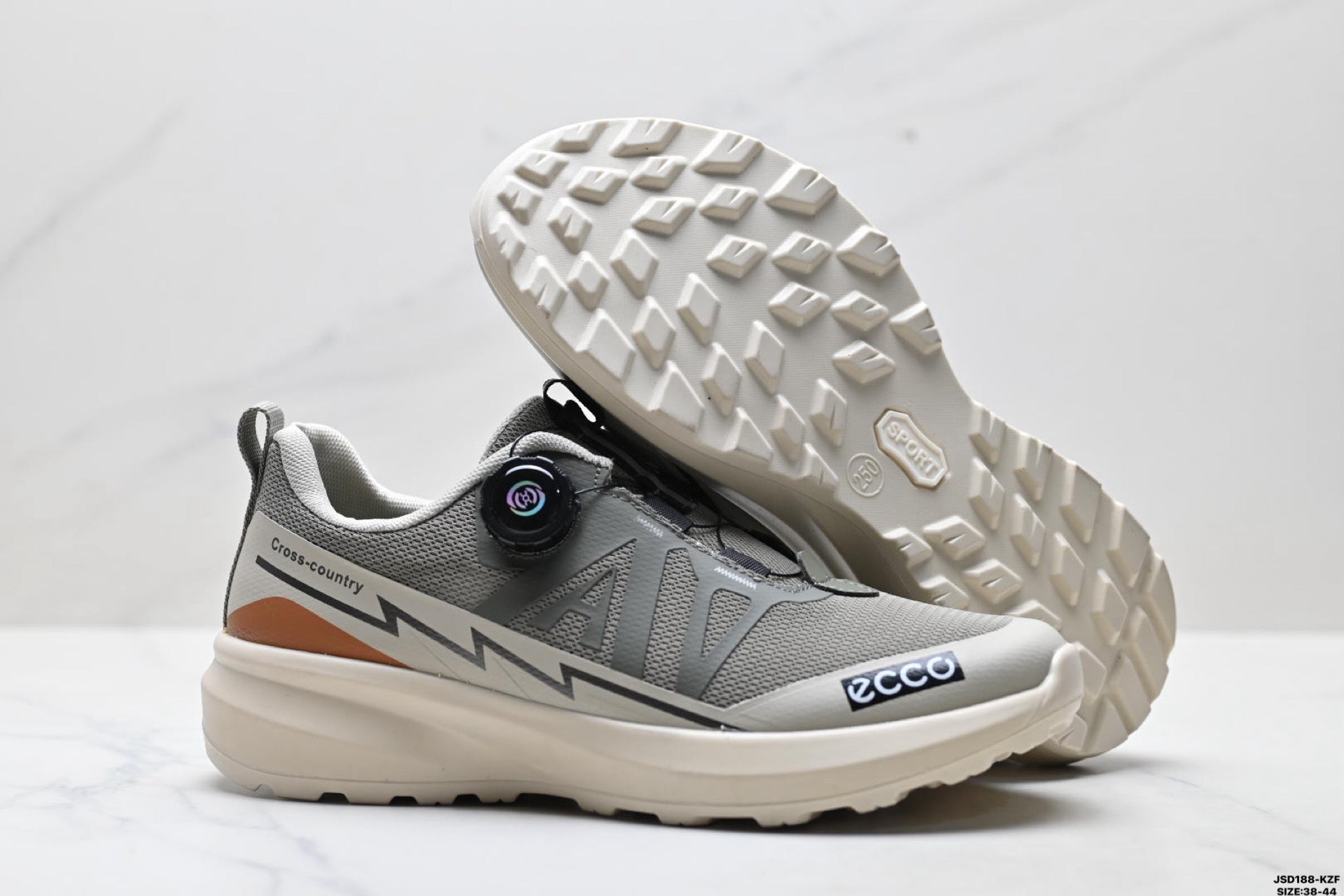 Ecco Biom Fjuel Lightweight and Breathable Hiking Shoes, Men's Shoes Made of Imported Cowhide Leather