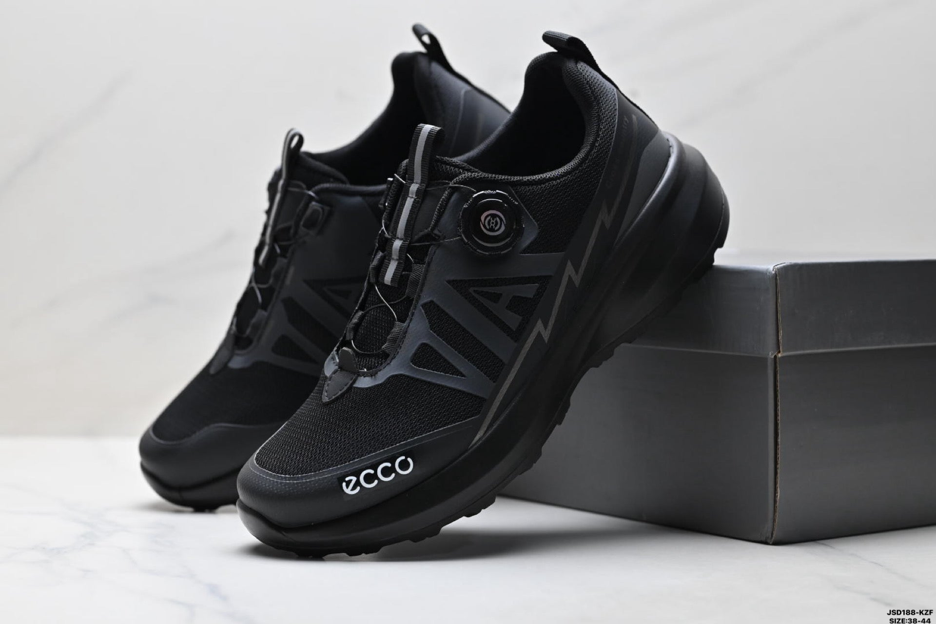 Ecco Biom Fjuel Men's Shoes, Durable and Slip-Resistant Rubber Outsole, High-End Fashion Hiking Shoes, Imported Cowhide Leather Men's Shoes
