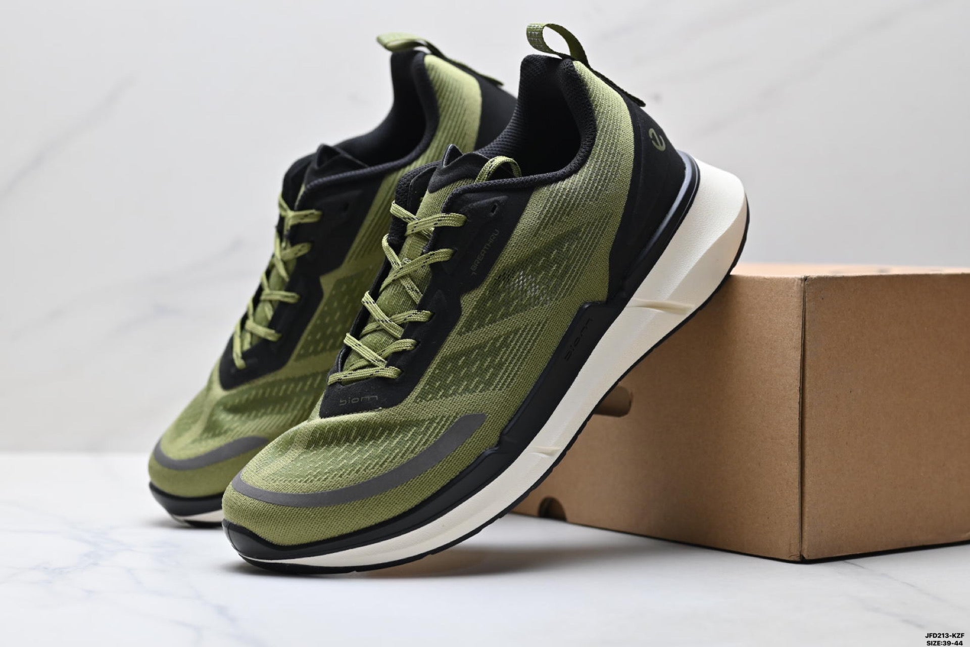 Ecco BIOM AEX sneakers: comfortable, stylish, shock-absorbing, and slip-resistant low-top casual shoes.