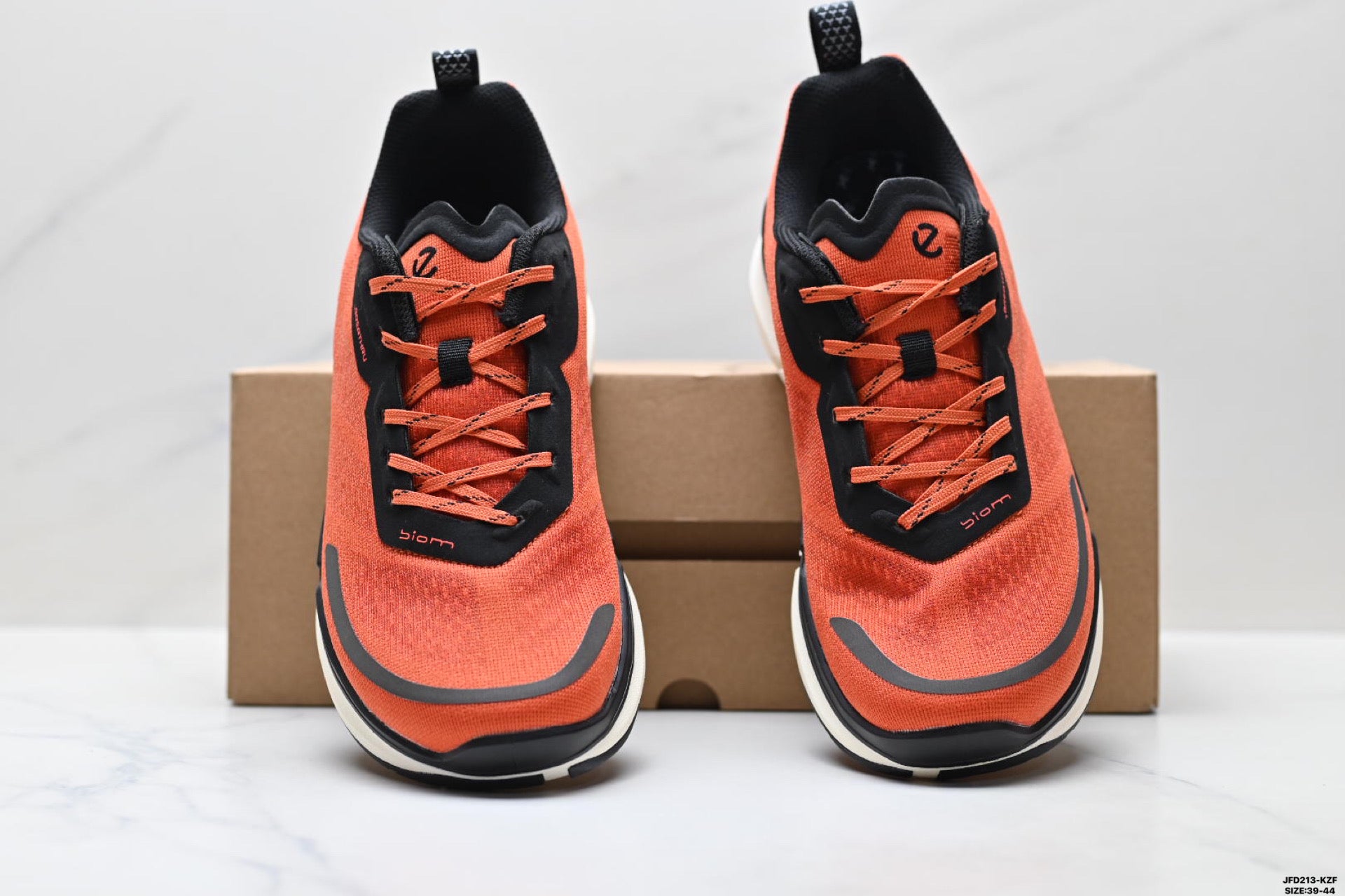 Ecco BIOM AEX sneakers: comfortable, stylish, shock-absorbing, and slip-resistant low-top casual shoes.