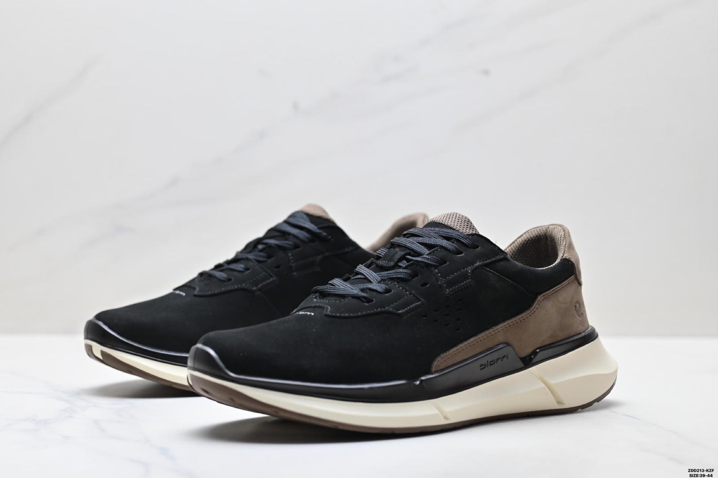Ecco BIOM 2.2 BREATHRU Sneakers: Comfortable, Stylish, Shock-Absorbing, and Slip-Resistant Casual Shoes